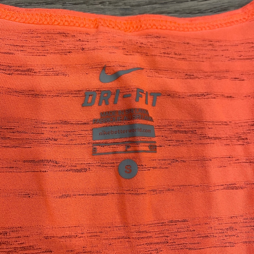 Nike tank - Picture 2 of 3